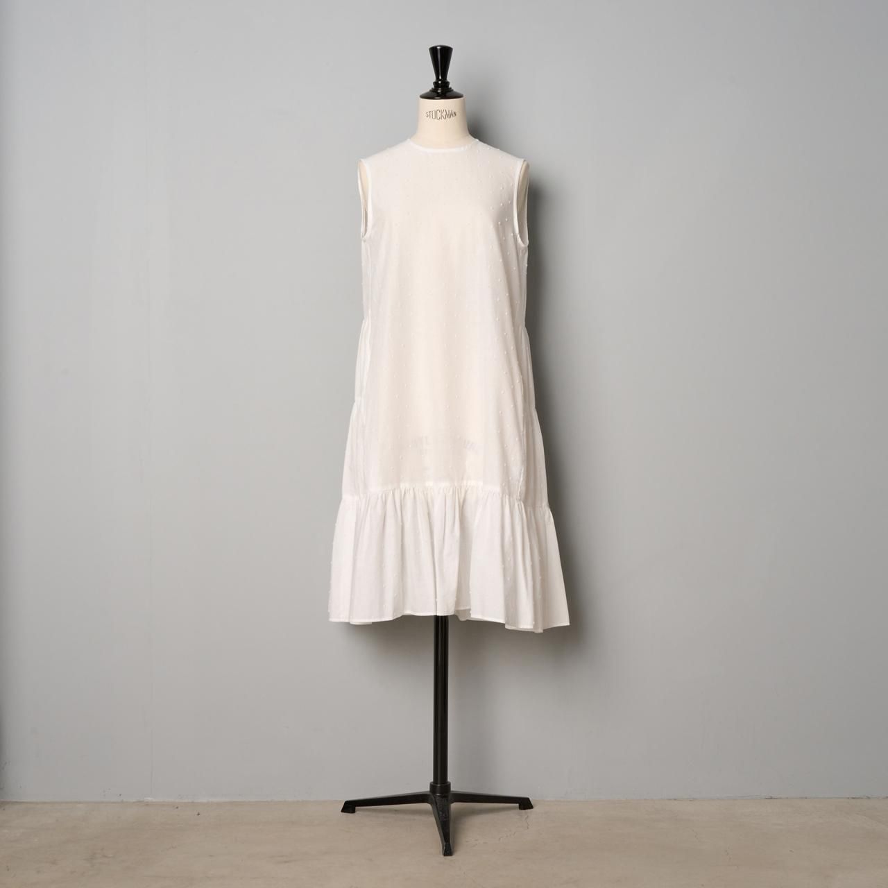 Pale Jute <BR>Tiered sleeveless dots one-piece<BR>white  white