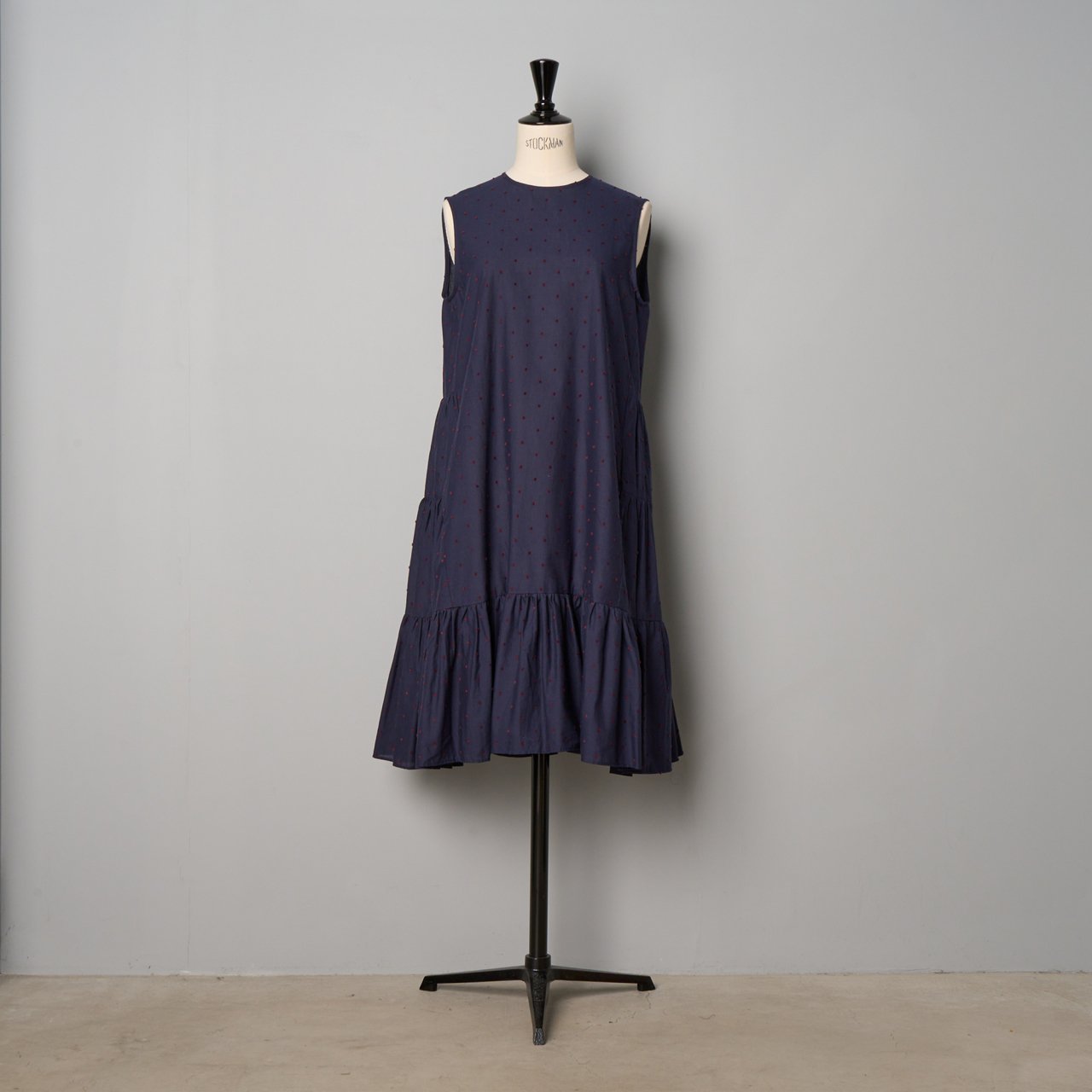 Pale Jute <BR>Tiered sleeveless dots one-piece<BR>navy  red
