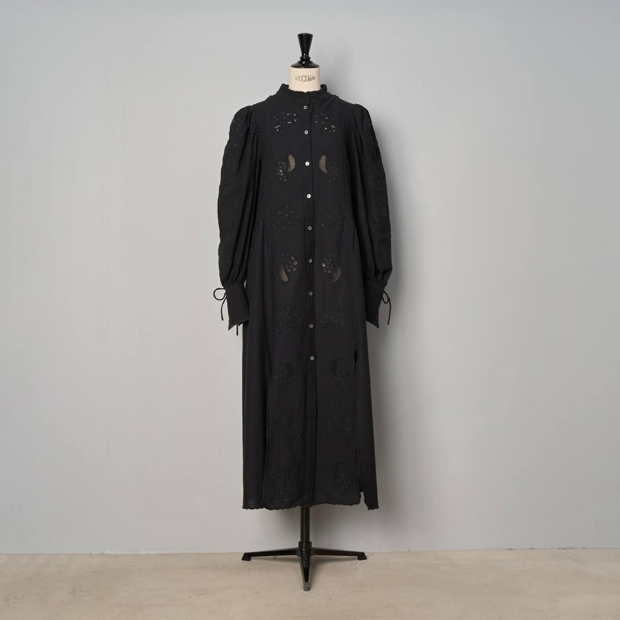 Sea New York<BR>BAYLIN LACE<BR>L/SLV  DRESS<BR>BLACK