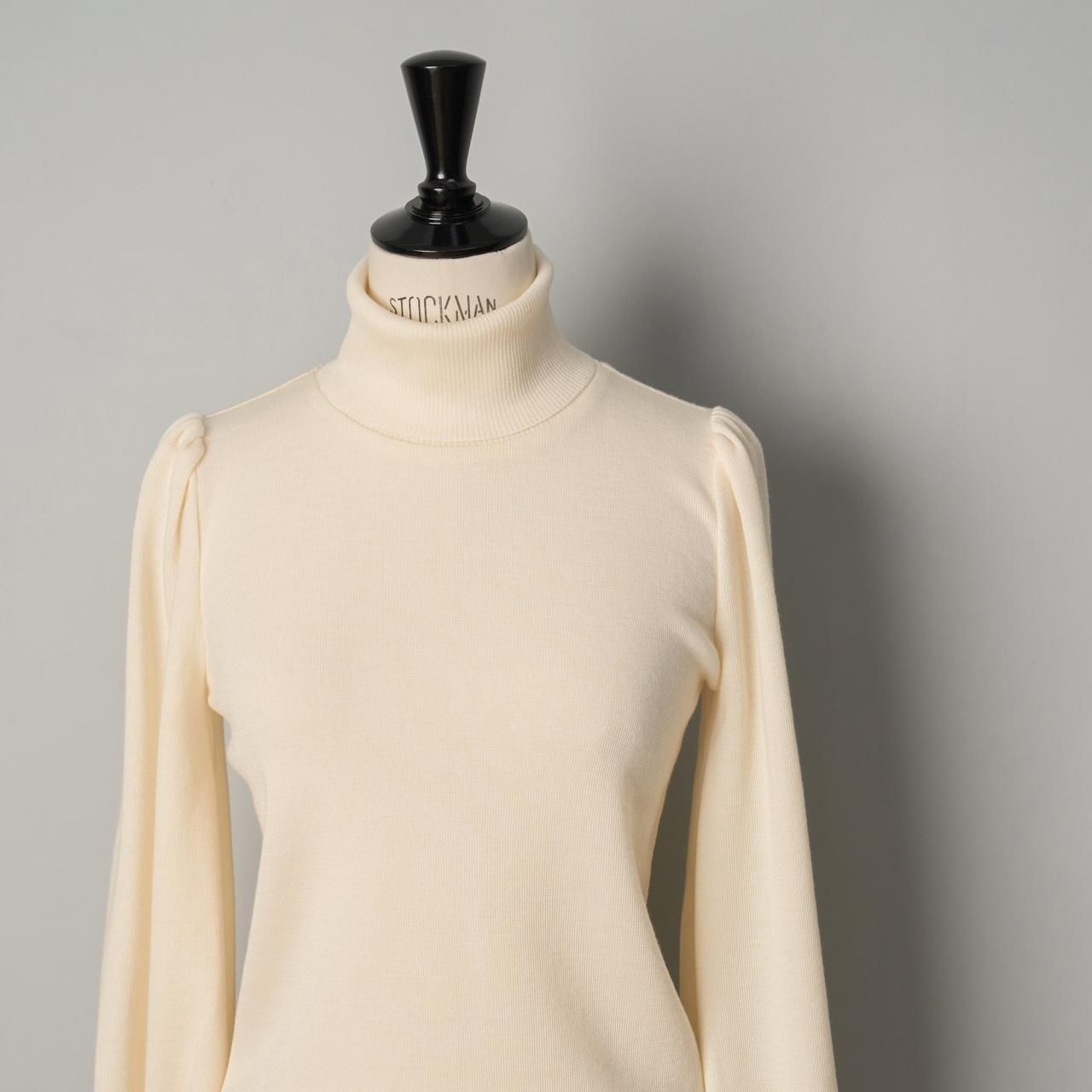 PaleJutevolume sleeves turtleneck 「Lily of the valley PaleJutevolume sleeves turtleneck 「Lily of the valley