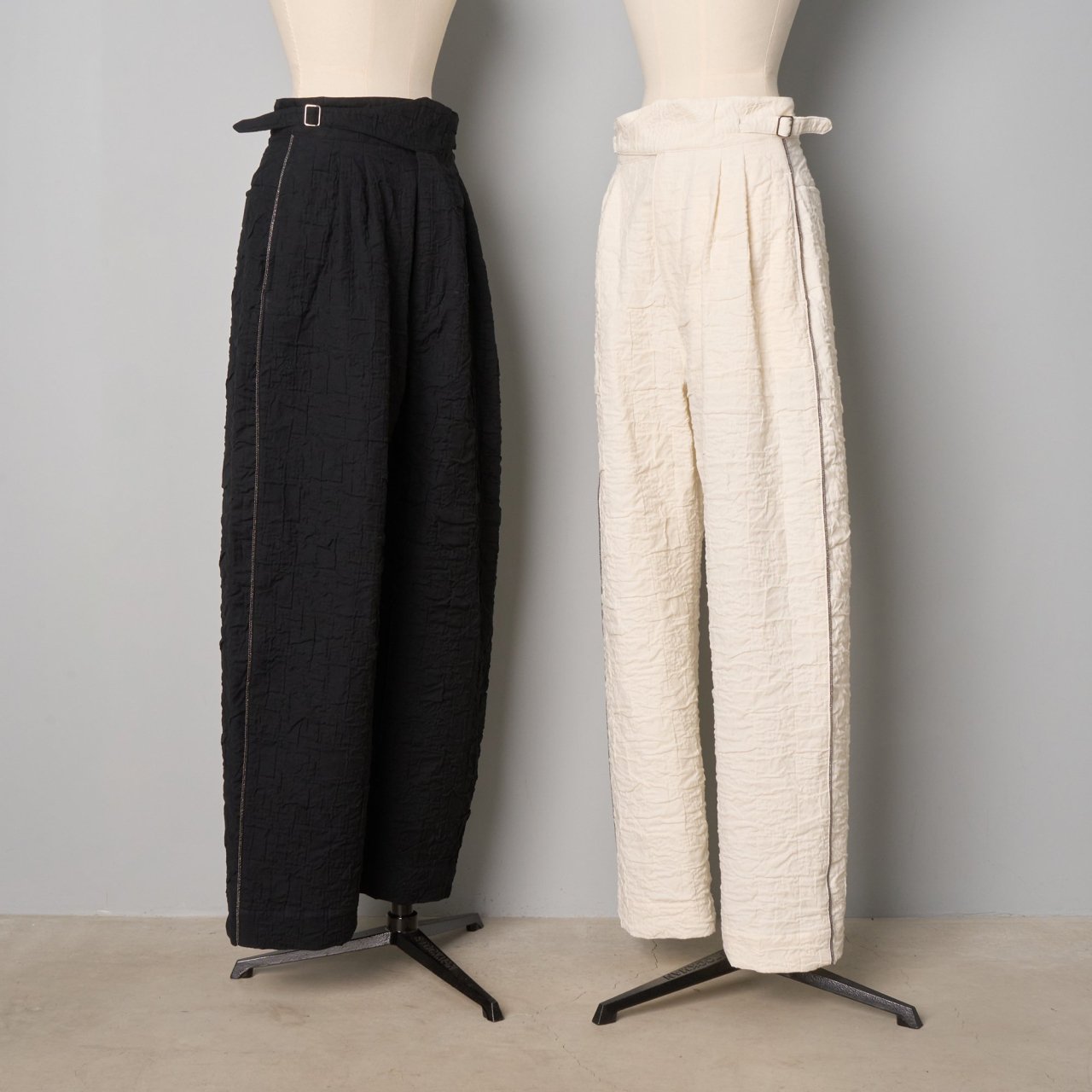 pelleq<BR>double weave trimmed trousers<BR>