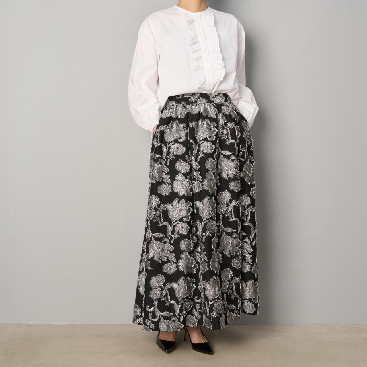 Pale Jute <BR> Flower jacquard skirt<BR> black