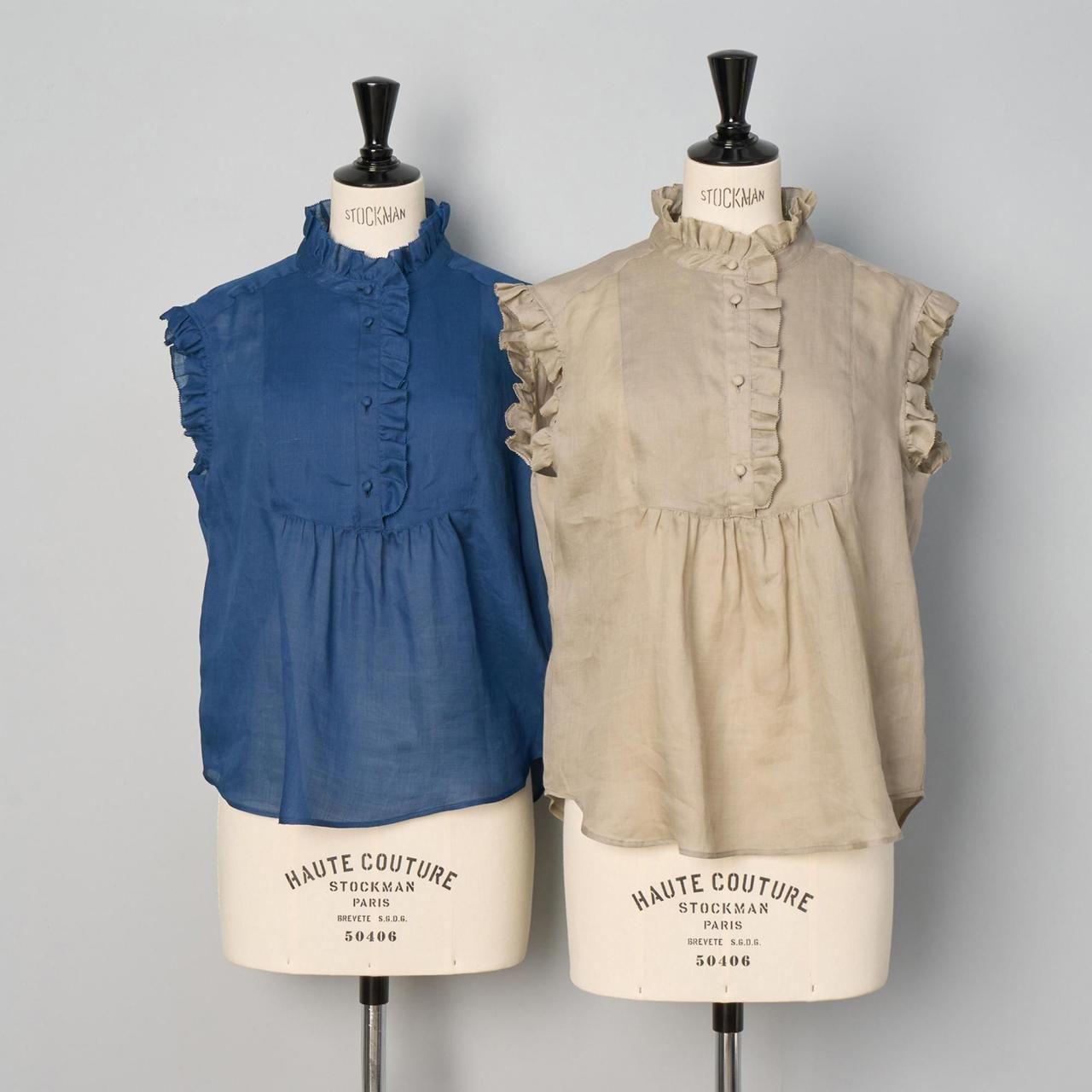 Pale Jute<BR>pleated sleeveless blous <BR>