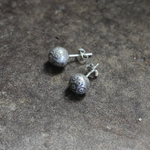 tibit 粒さんごピアス - 【シサム工房 公式OnlineStore】FAIR