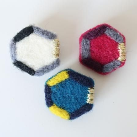 <img class='new_mark_img1' src='https://img.shop-pro.jp/img/new/icons3.gif' style='border:none;display:inline;margin:0px;padding:0px;width:auto;' />MH メグルBrooch