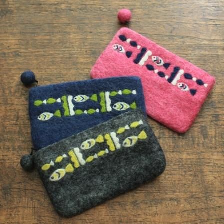 <img class='new_mark_img1' src='https://img.shop-pro.jp/img/new/icons3.gif' style='border:none;display:inline;margin:0px;padding:0px;width:auto;' />SN フィッシュPouch