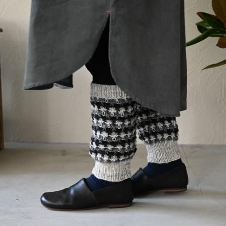 <img class='new_mark_img1' src='https://img.shop-pro.jp/img/new/icons3.gif' style='border:none;display:inline;margin:0px;padding:0px;width:auto;' />SN 3トーンLegWarmer