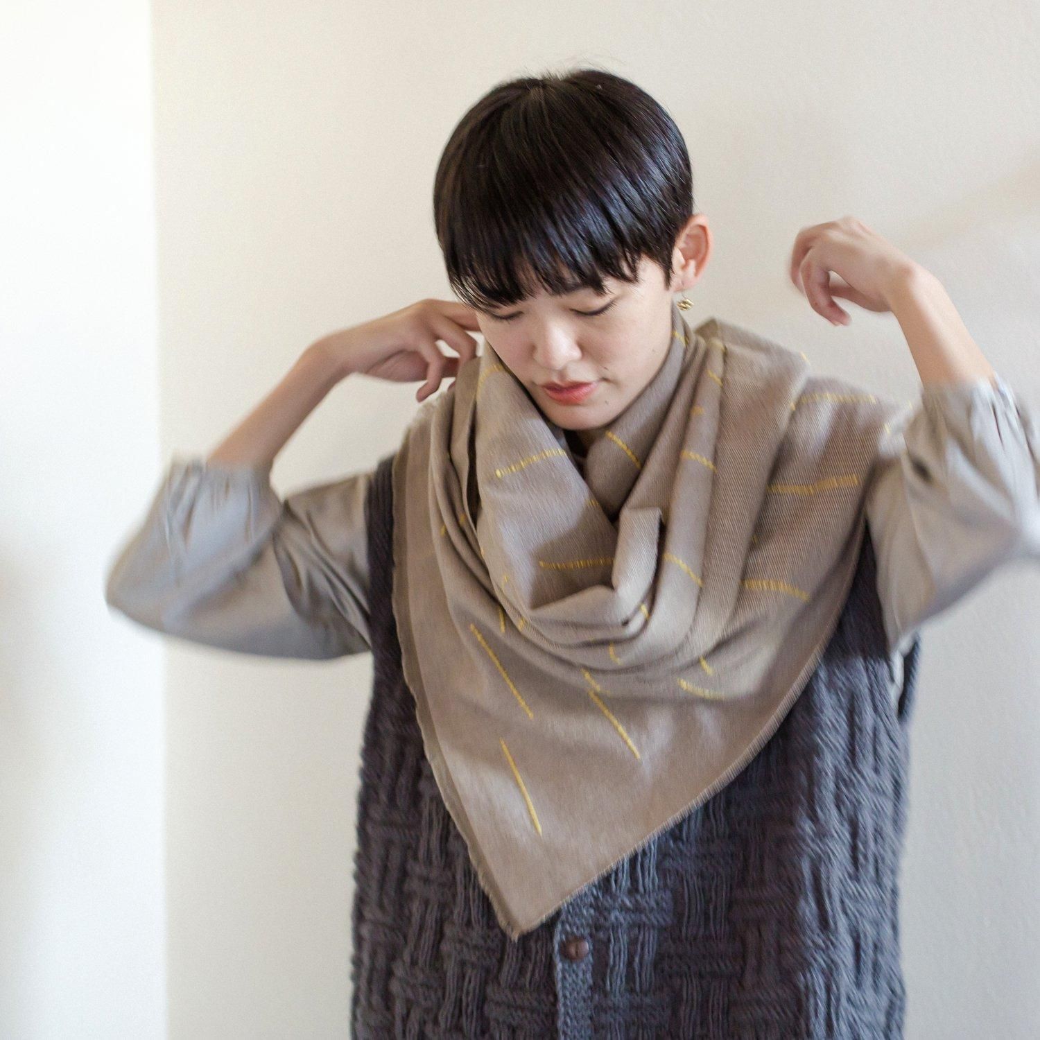 新品 na.e _official ハンドメイドウールジレ Taupe