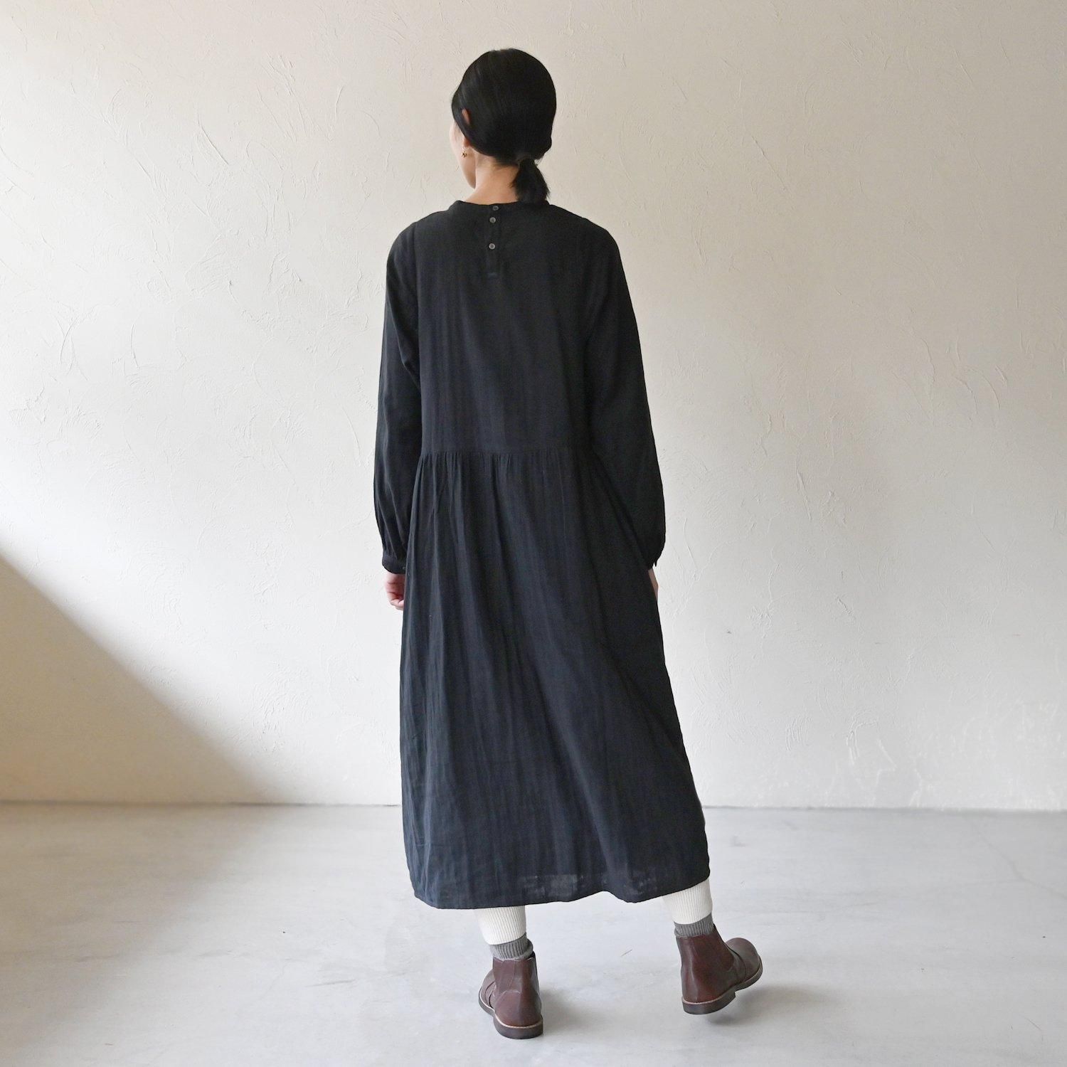 KL WGペッパーシシュウピンタックワンピース - 【シサム工房 KL WGペッパーシシュウピンタックワンピース - 【シサム工房
