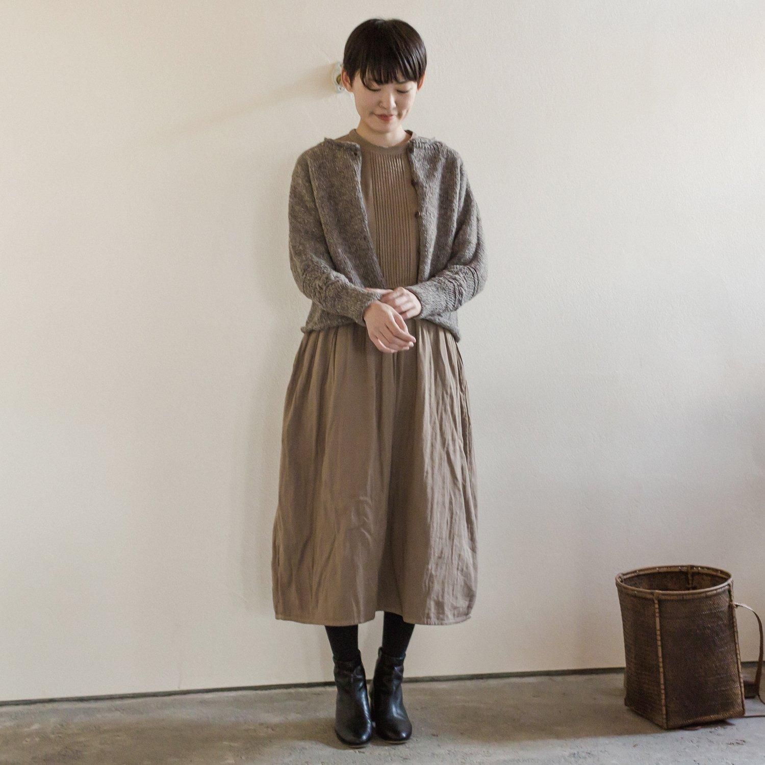 KL WGペッパーシシュウピンタックワンピース - 【シサム工房 KL WGペッパーシシュウピンタックワンピース - 【シサム工房