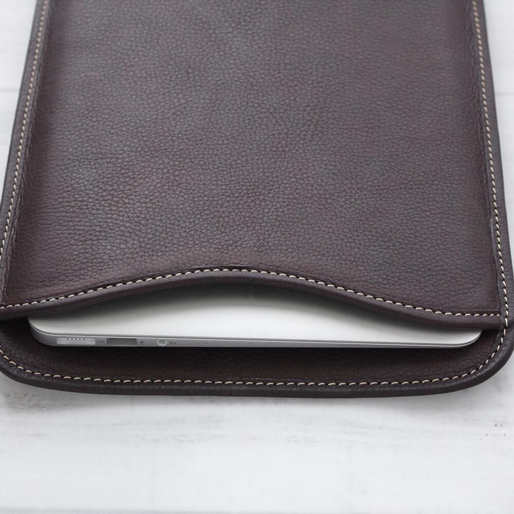 Apple - 12インチMacBook用レザースリーブ-ブラック Leather Sleeve Amazon.com: Apple Leather Sleeve (for 12-inch MacBook