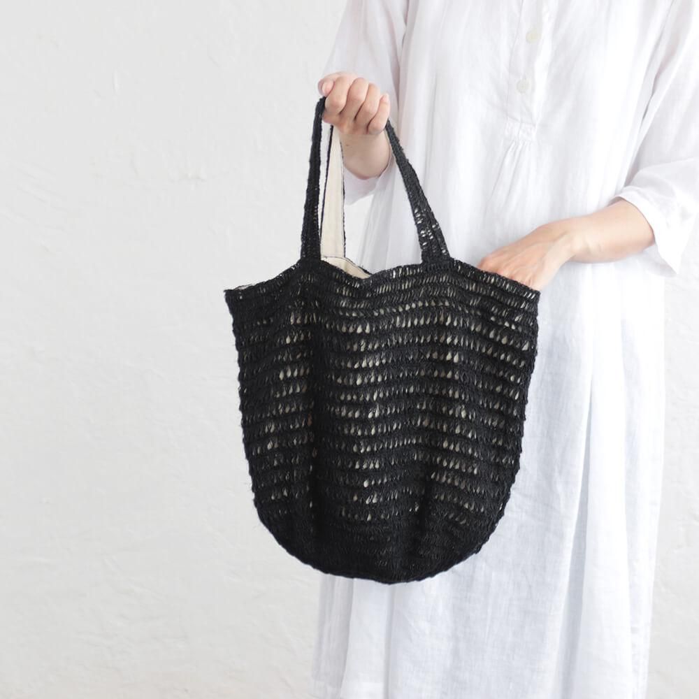 アロー クロシェ編みニット ショルダーバッグ （ブラック