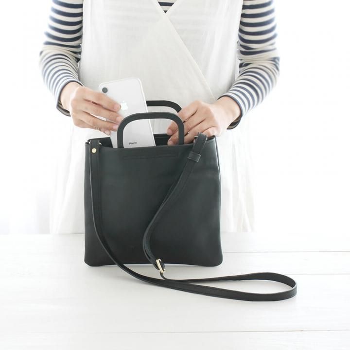 大人のサコッシュ 本牛革 『2wayレザーショルダーバッグ Square/L