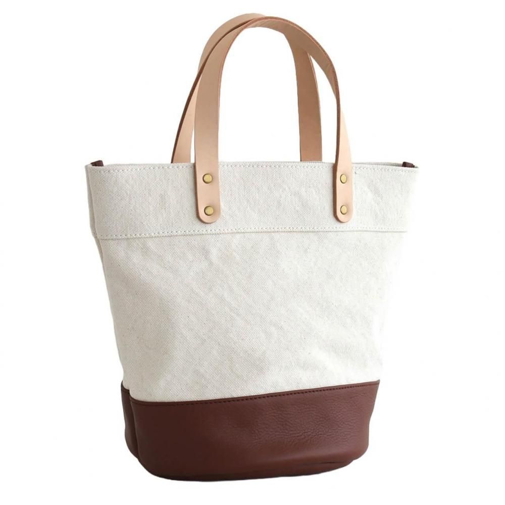 はるちゃん★☆　7つのポケットバッグ　ブラウン　刺繍ヌビトート はるちゃん 7つのポケットバッグ ブラウン 刺繍ヌビトート はる