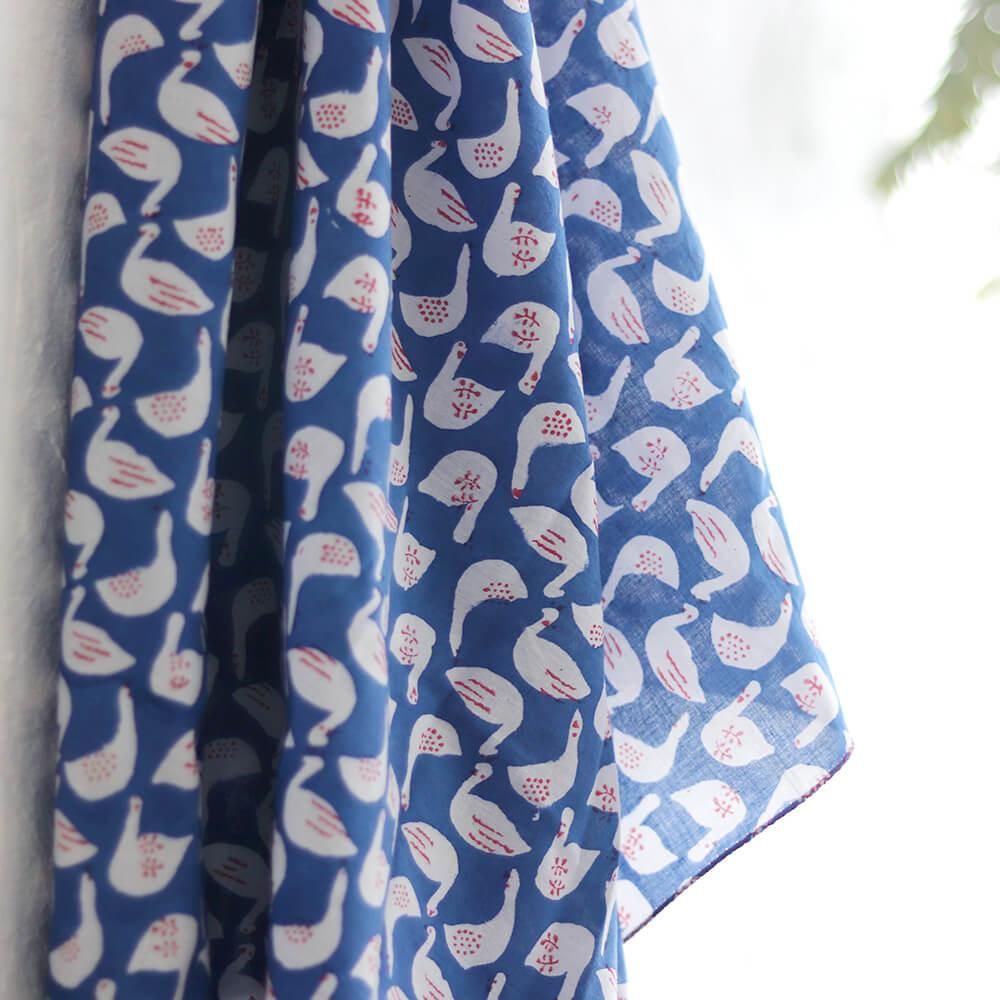 SUVALNA 木版染めコットン大判フリークロス（ブロックプリント）スワン