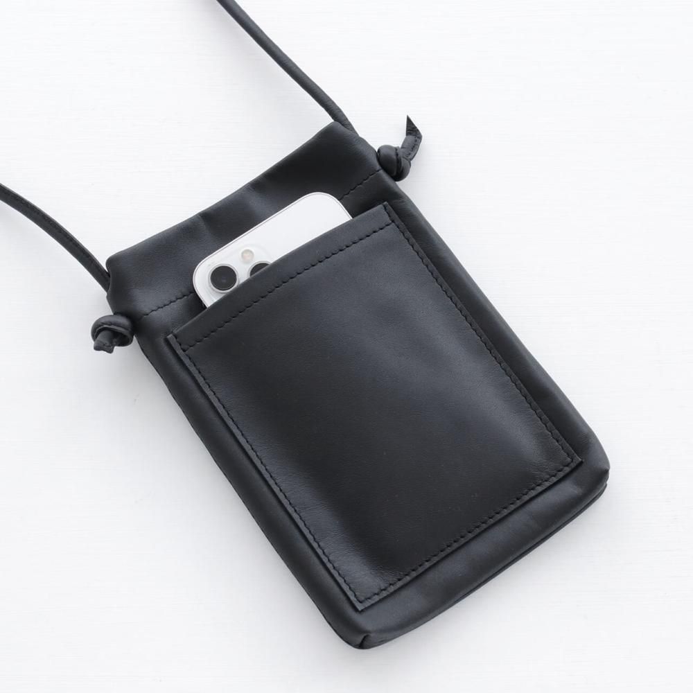 本革スマホショルダー chalk アシスタントポーチにもなるレザー 本革スマホショルダー chalk アシスタントポーチにもなるレザー