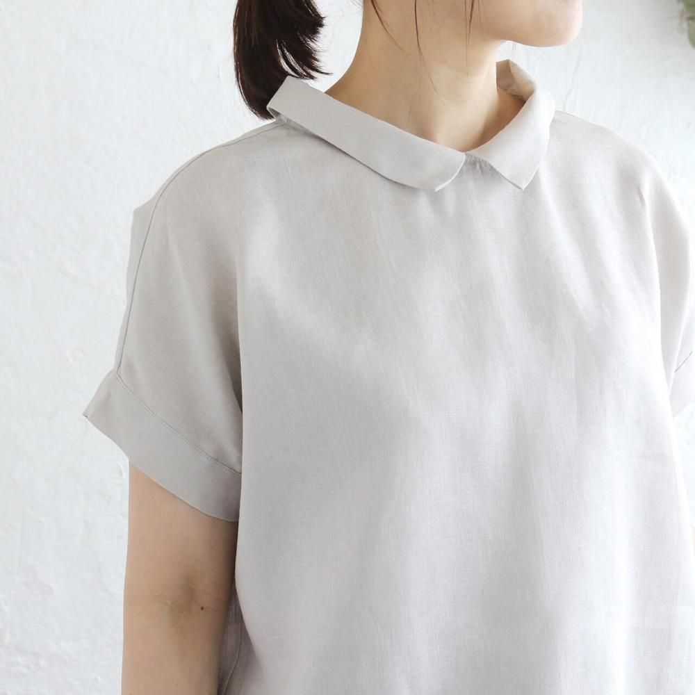 リネン小さな襟の後ろボタンプルオーバーブラウス | パステルグレー