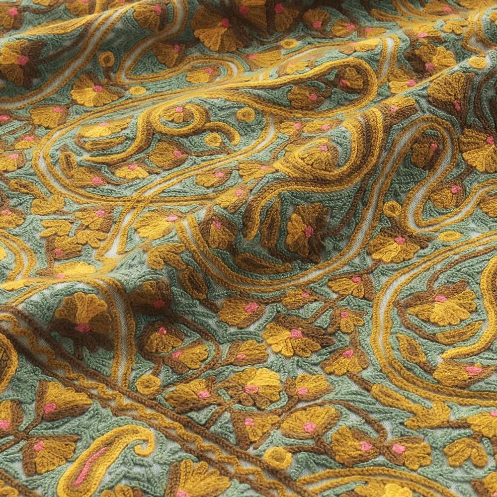 カシミール刺繍ストール | オフホワイト | 手刺繍 - アジアの手 カシミール刺繍ストール | オフホワイト | 手刺繍 - アジアの手