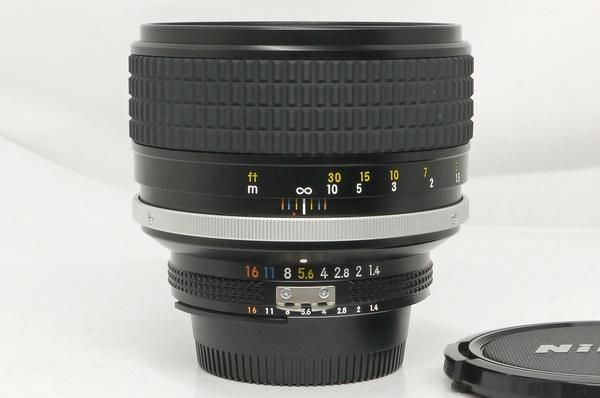 Aiニッコール 85mm F1.4 S 元箱、フード付 新品同様 - 日進堂カメラ