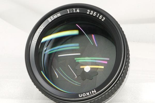 Aiニッコール 85mm F1.4 S 元箱、フード付 新品同様 - 日進堂 Aiニッコール 85mm F1.4 S 元箱、フード付 新品同様 - 日進堂