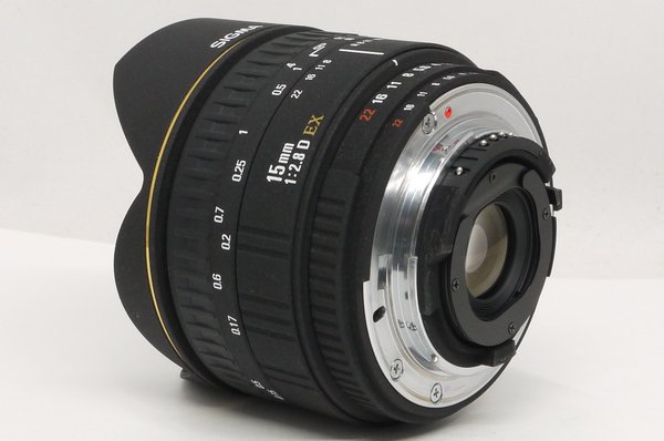 SIGMA 15mm F2.8EX FISHEYE 180 ° CANON-EF - レンズ(単焦点)