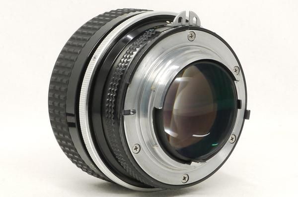 ニコン Ai NIKKOR 55mm F1.2 美品 - 日進堂カメラ オンライン ニコン Ai NIKKOR 55mm F1.2 美品 - 日進堂カメラ オンライン