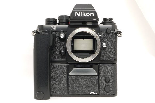 ニコン F3P モータードライブMD-4 背蓋MF-6B付 美品 - 日進堂カメラ 