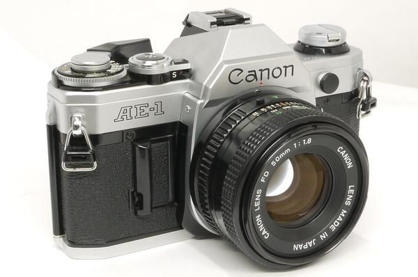 プロ管理品】Canon 長い AE-1 整備済み極美品、レンズ3本セット