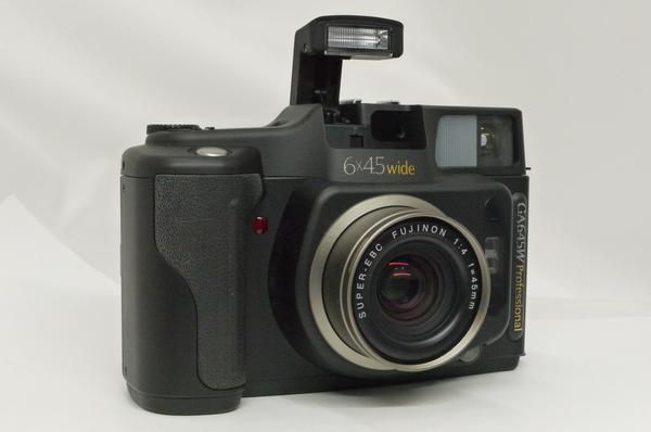 フジフィルム GA645W Professional フード、フィルター付 美品 フジフィルム GA645W Professional フード、フィルター付 美品