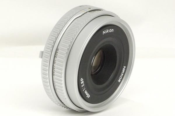 ニコン Ai NIKKOR 45mm F2.8P フード、フィルター付 極上美品 ニコン Ai NIKKOR 45mm F2.8P フード、フィルター付 極上美品