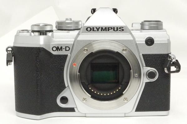 【即出荷】 MarkⅢ E-M5 OM-D オリンパス 電池2個付 日進堂 - 極上美品 デジタルカメラ