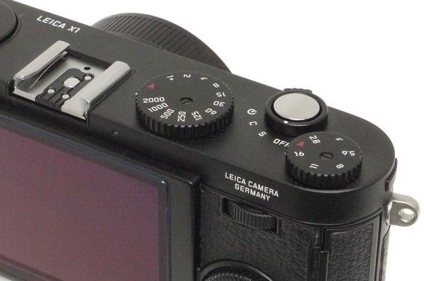 ライカ X1 (ブラック) - 日進堂カメラ オンラインショップ ライカ X1 (ブラック) - 日進堂カメラ オンラインショップ