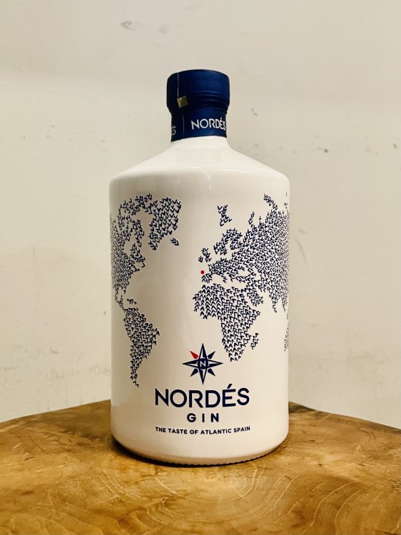 ノルデス・アトランティック・ガリシアン・ジン Nordes Atlantic Galician Gin　700ml 40%