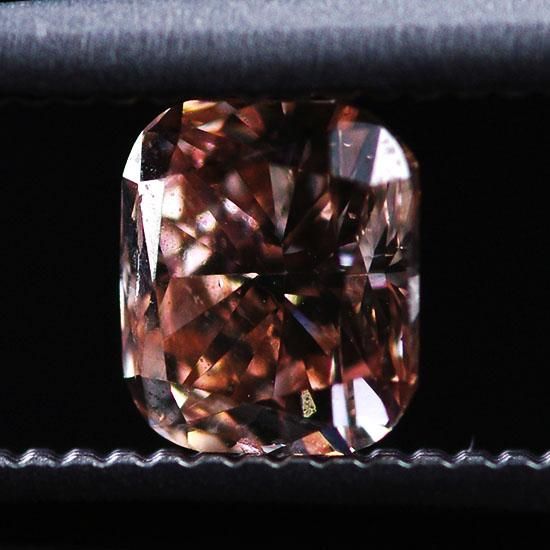 レディース0.829 ct FANCY LIGHT BROWN 天然 ダイヤ