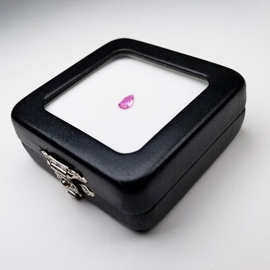 天然カラーストーン 0.65ct ピンクサファイヤ ペアシェイプ