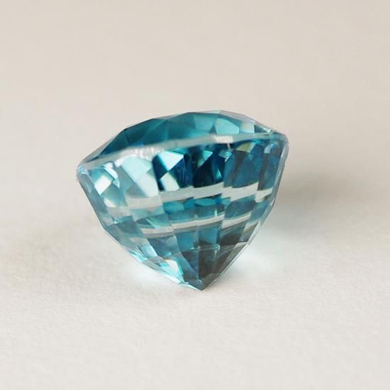 天然カラーストーン 4.83ct ブルージルコン ラウンド - Lamp