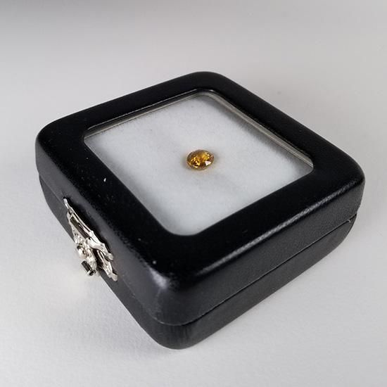 天然カラーストーン 1.20ct スフェーン オーバル - Lamp-okachimachi