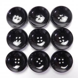 大型の水牛調黒色系ボタン/23mm/4穴/コートやニット