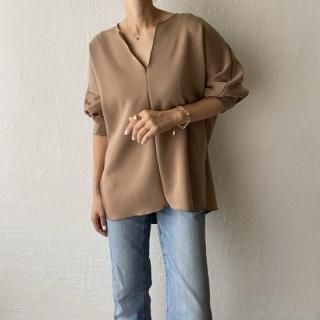 <img class='new_mark_img1' src='https://img.shop-pro.jp/img/new/icons56.gif' style='border:none;display:inline;margin:0px;padding:0px;width:auto;' />diver tops(brown)