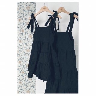 <img class='new_mark_img1' src='https://img.shop-pro.jp/img/new/icons8.gif' style='border:none;display:inline;margin:0px;padding:0px;width:auto;' />wave ribbon dress