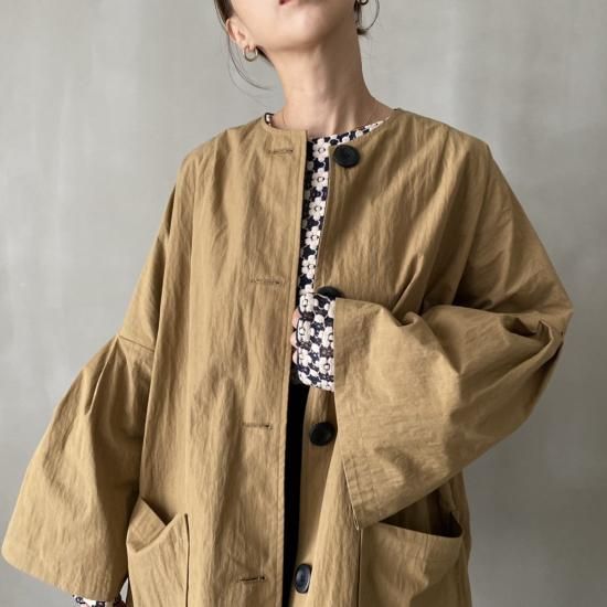 reversible bell sleeve coat - HOWDY.