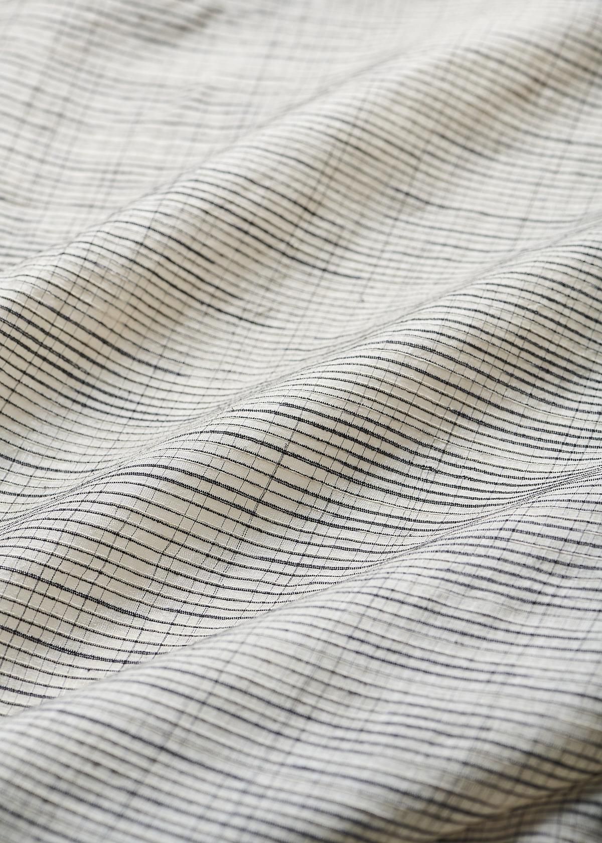 手織タッサーシルク(イカットチェック) / Handwoven Tassar Silk 手織タッサーシルク(イカットチェック) / Handwoven Tassar Silk