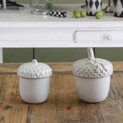 PINE CONE Candle