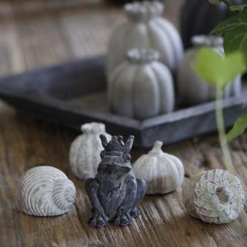 <img class='new_mark_img1' src='https://img.shop-pro.jp/img/new/icons14.gif' style='border:none;display:inline;margin:0px;padding:0px;width:auto;' />Dekoretion Groda mini med hal