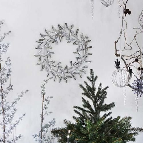 <img class='new_mark_img1' src='https://img.shop-pro.jp/img/new/icons14.gif' style='border:none;display:inline;margin:0px;padding:0px;width:auto;' />Missia wreath