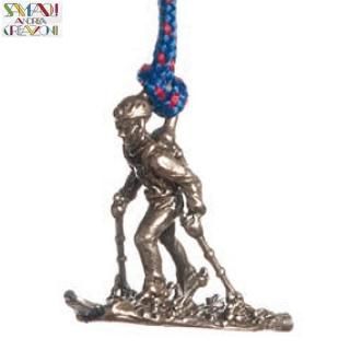 <img class='new_mark_img1' src='https://img.shop-pro.jp/img/new/icons12.gif' style='border:none;display:inline;margin:0px;padding:0px;width:auto;' />【メール便】 アンドレアサンポーリ(ANDREA SAMPOULI) キーホルダー マウンテンコレクション バックカントリースキー 【ANK023】