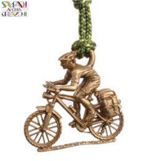 <img class='new_mark_img1' src='https://img.shop-pro.jp/img/new/icons12.gif' style='border:none;display:inline;margin:0px;padding:0px;width:auto;' />【メール便】 アンドレアサンポーリ(ANDREA SAMPOULI) キーホルダー マウンテンコレクション ツーリスト 【ANK202】