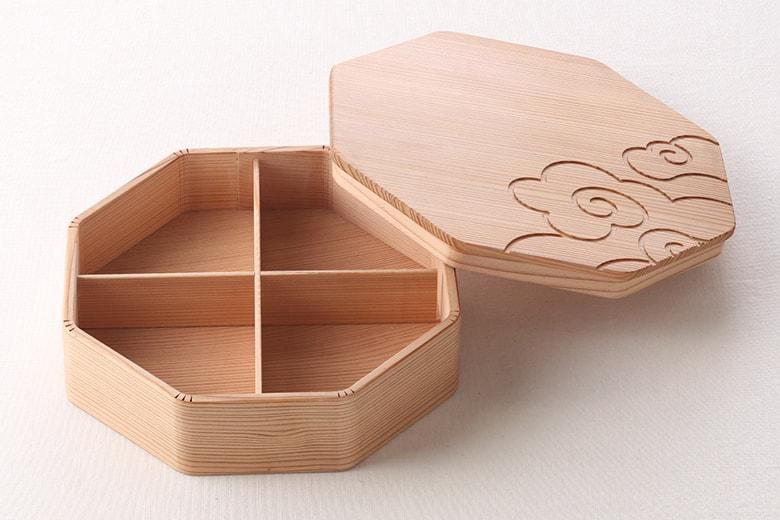 八角二段お花見お弁当箱(大)/雲紋柄|箱屋常吉 -TSUNEKICHI- 八角二段お花見お弁当箱(大)/雲紋柄|箱屋常吉 -TSUNEKICHI-