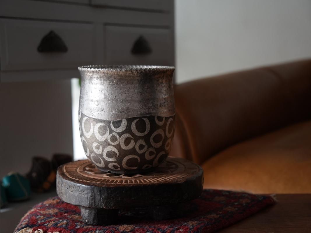 谷井直人 信楽焼どんぐりくるくる鉢（特大） - bio plants（ビオプランツ）