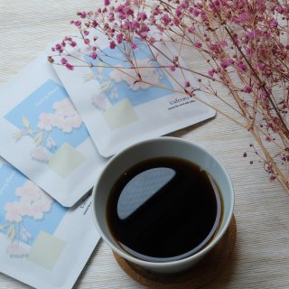 <img class='new_mark_img1' src='https://img.shop-pro.jp/img/new/icons25.gif' style='border:none;display:inline;margin:0px;padding:0px;width:auto;' />Spring Blend<br>Drip Bag Coffee<br>15ޥå